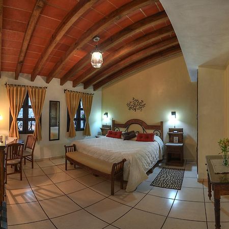 La Casa Del Laurel Hotell Taxco de Alarcon Exteriör bild