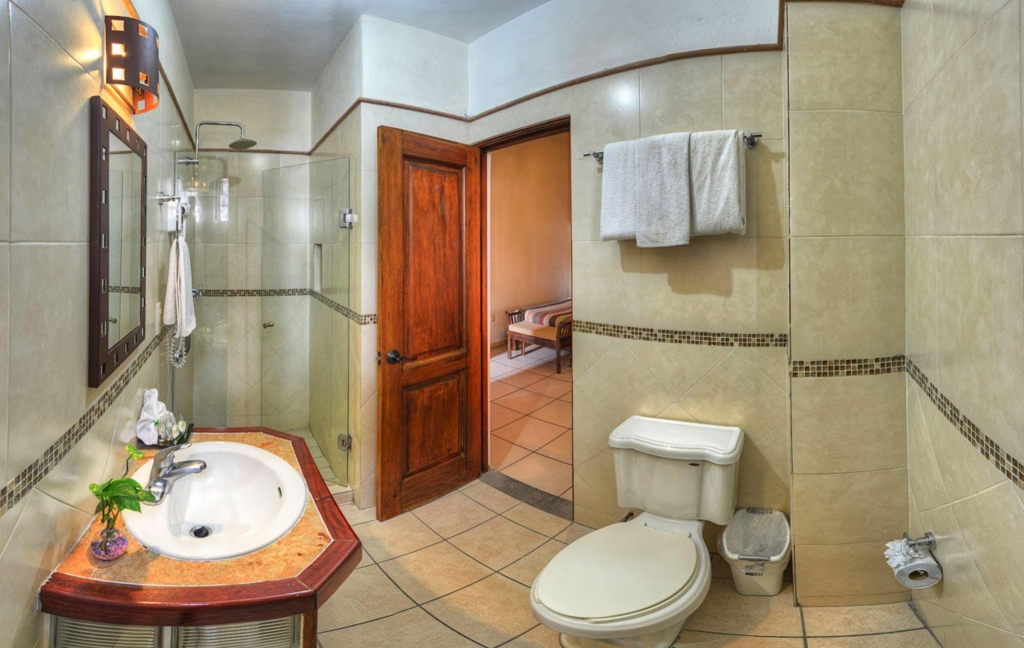 La Casa Del Laurel Hotell Taxco de Alarcon Exteriör bild